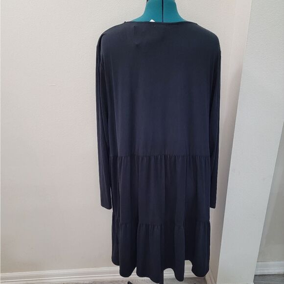 Love, Fire Long Sleeve Ruffle Hem Dress Solid Black Soft Material Plus Size 4X - Picture 4 of 8